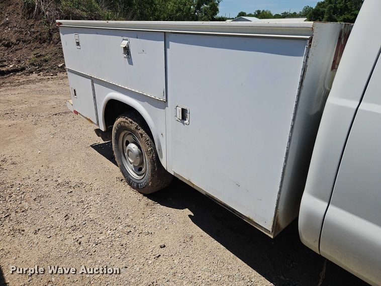 image for item EO7310 2011 Ford F350 Super Duty Ext. Cab utility bed pickup truck