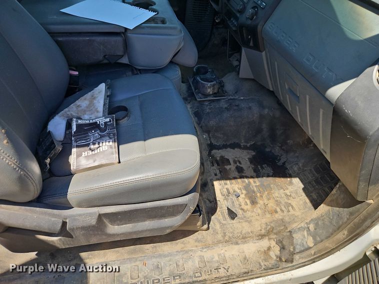image for item EO7310 2011 Ford F350 Super Duty Ext. Cab utility bed pickup truck