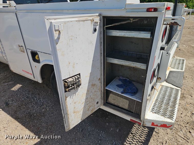 image for item EO7311 2014 Ford F350 Super Duty Ext. Cab utility bed pickup truck
