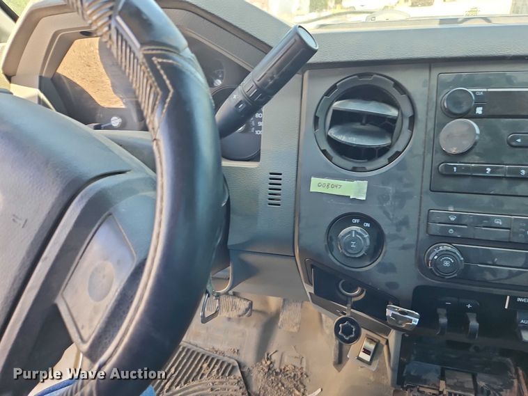 image for item EO7311 2014 Ford F350 Super Duty Ext. Cab utility bed pickup truck