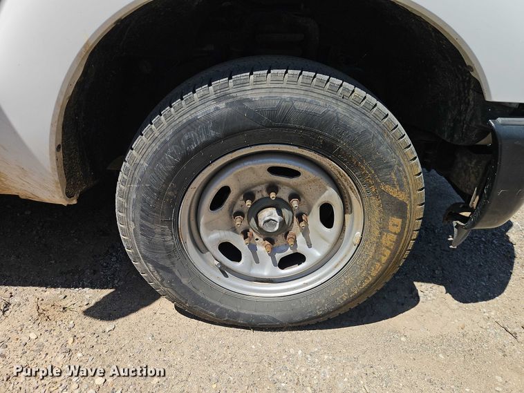 image for item EO7311 2014 Ford F350 Super Duty Ext. Cab utility bed pickup truck