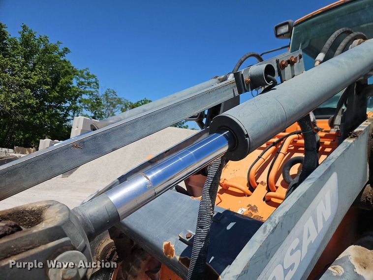 image for item EO7334 Doosan DL250TC wheel loader