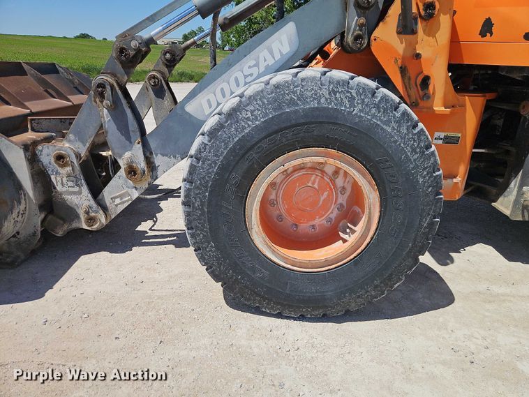 image for item EO7334 Doosan DL250TC wheel loader