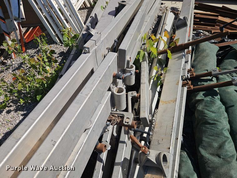 image for item EO7342 Smooth Trac paving beams