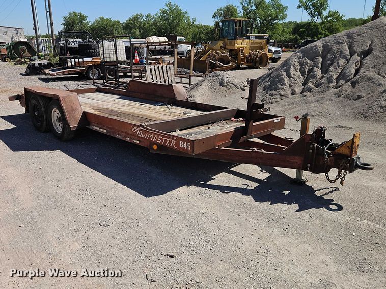 image for item EO7344 1995 Tow Master T-10 PAN equipment trailer