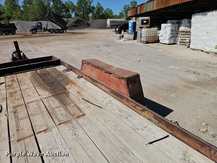image for item EO7344 1995 Tow Master T-10 PAN equipment trailer
