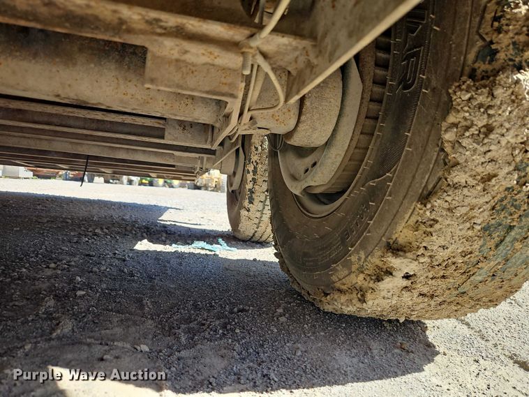 image for item EO7344 1995 Tow Master T-10 PAN equipment trailer