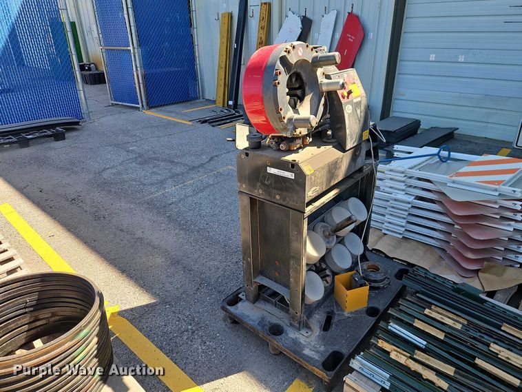 image for item EO7345 Gates GC-32XD hydraulic hose crimp press