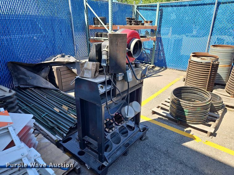 image for item EO7345 Gates GC-32XD hydraulic hose crimp press