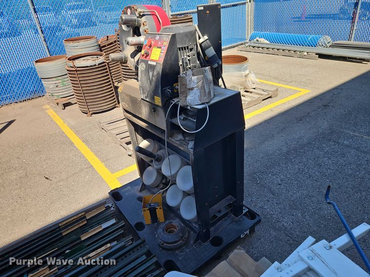 image for item EO7345 Gates GC-32XD hydraulic hose crimp press