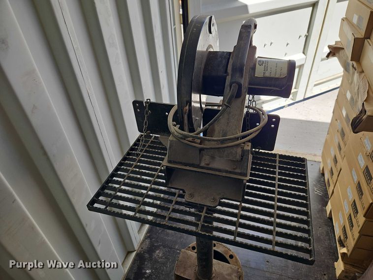 image for item EO7345 Gates GC-32XD hydraulic hose crimp press