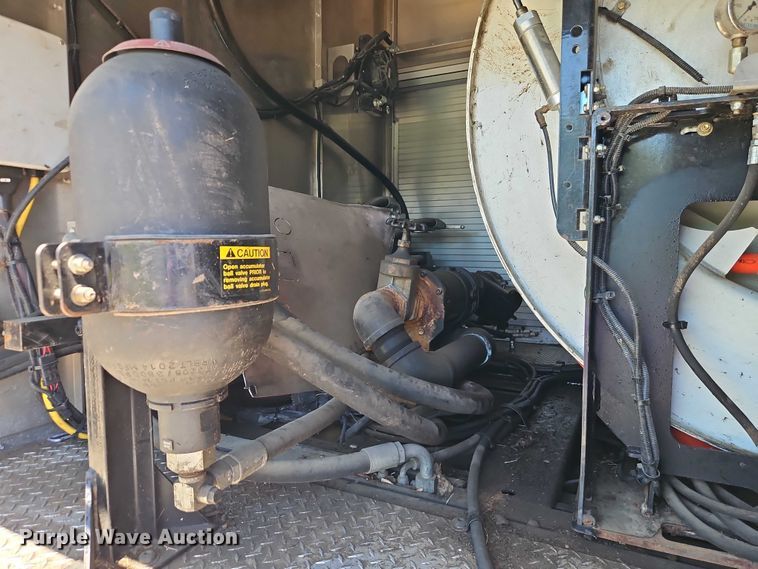 image for item EO7349 2016 International WorkStar 7400 sewer jetter truck