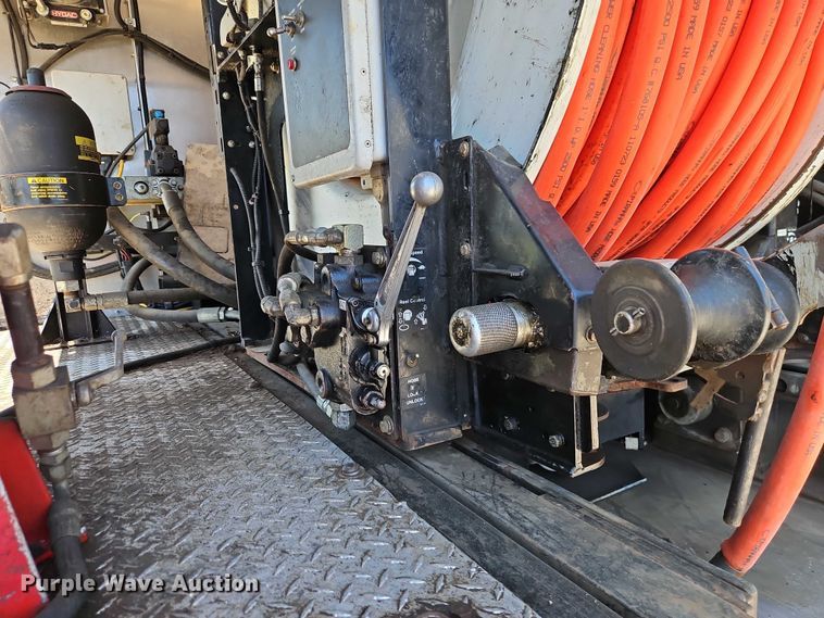 image for item EO7349 2016 International WorkStar 7400 sewer jetter truck