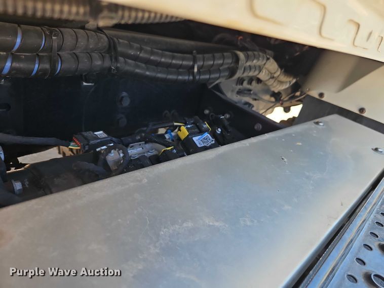 image for item EO7349 2016 International WorkStar 7400 sewer jetter truck