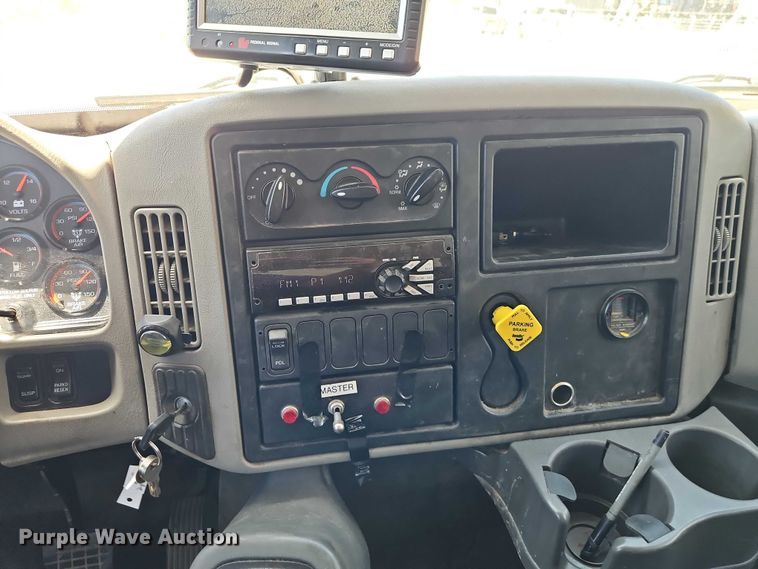 image for item EO7349 2016 International WorkStar 7400 sewer jetter truck
