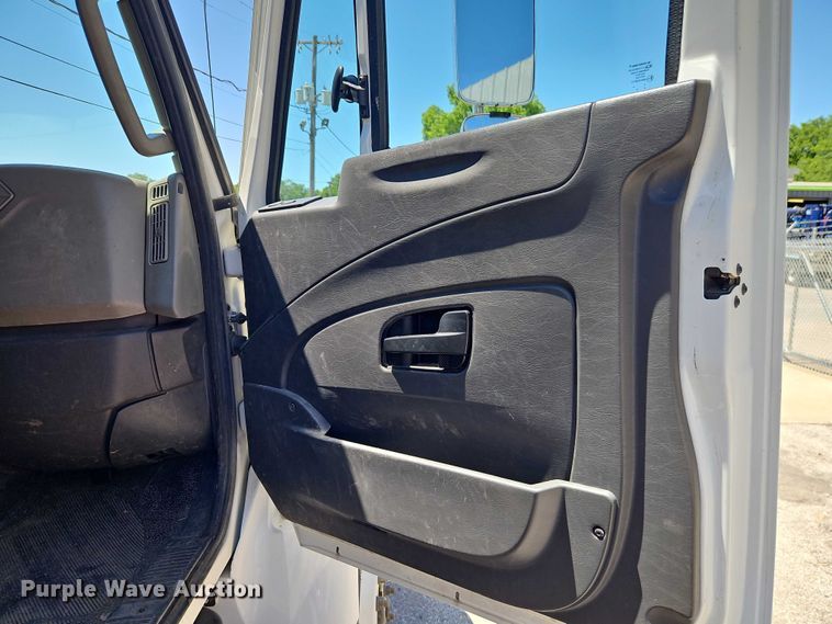 image for item EO7349 2016 International WorkStar 7400 sewer jetter truck