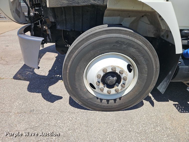 image for item EO7349 2016 International WorkStar 7400 sewer jetter truck