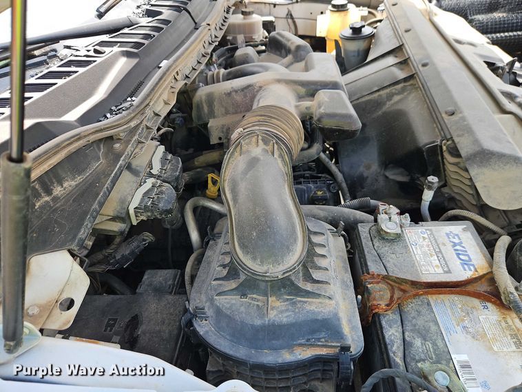 image for item EO7353 2018 Ford F350 Super Duty flatbed pickup truck