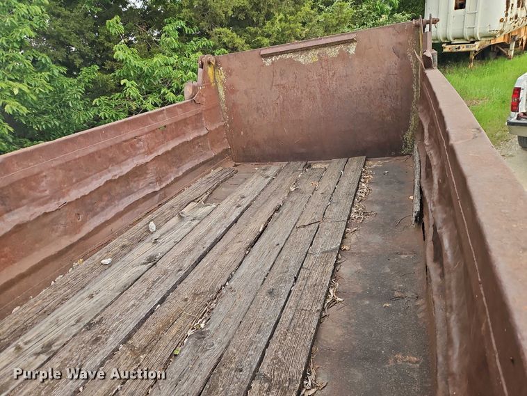 image for item EO7354 1978 Ford 9000 dump truck