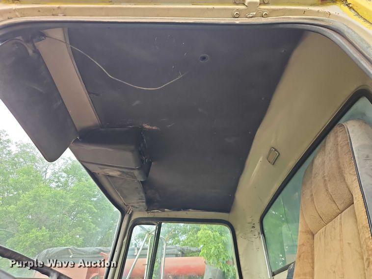 image for item EO7354 1978 Ford 9000 dump truck