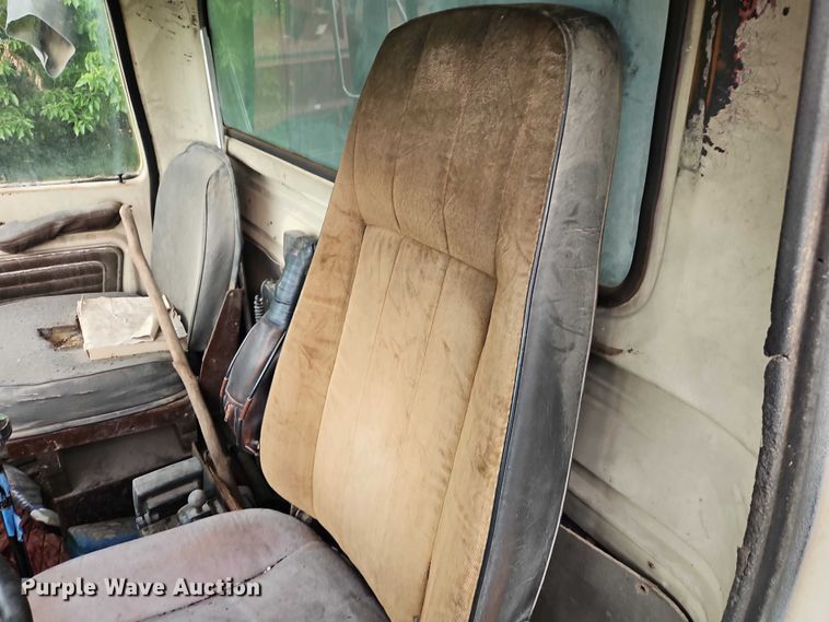 image for item EO7354 1978 Ford 9000 dump truck