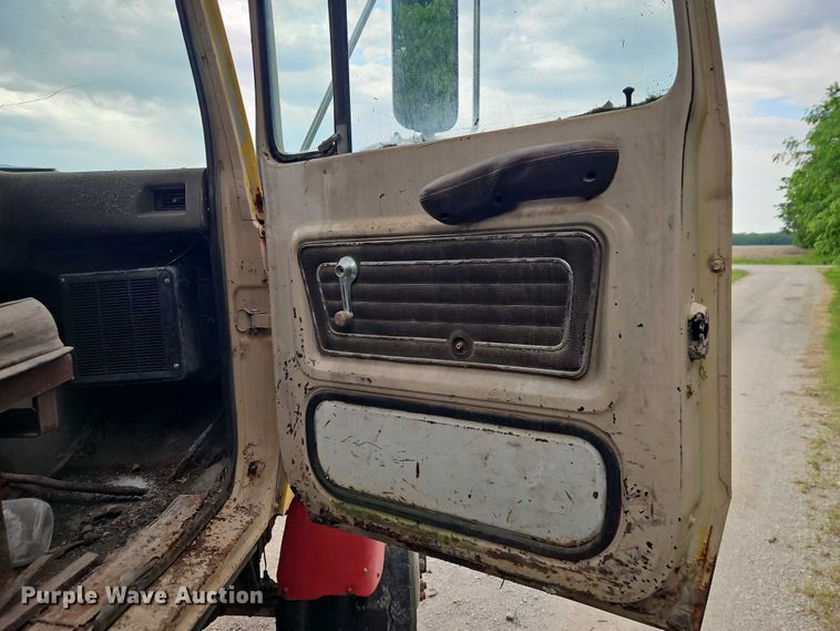 image for item EO7354 1978 Ford 9000 dump truck