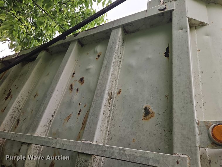 image for item EO7355 1979 Fruehauf ND1-F2-22'71/2DB5-24 end dump trailer