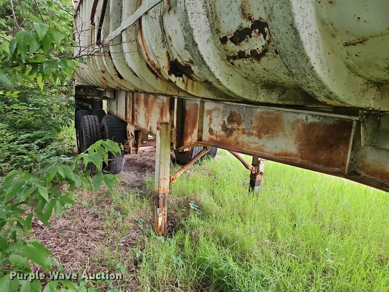 image for item EO7355 1979 Fruehauf ND1-F2-22'71/2DB5-24 end dump trailer