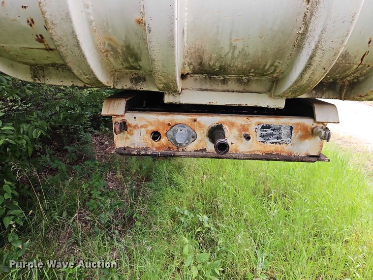image for item EO7355 1979 Fruehauf ND1-F2-22'71/2DB5-24 end dump trailer