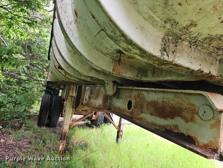 image for item EO7355 1979 Fruehauf ND1-F2-22'71/2DB5-24 end dump trailer