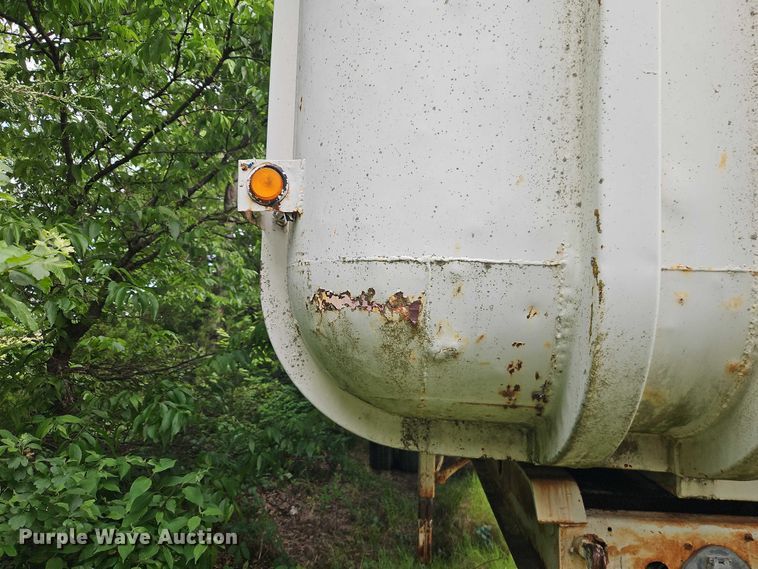 image for item EO7355 1979 Fruehauf ND1-F2-22'71/2DB5-24 end dump trailer