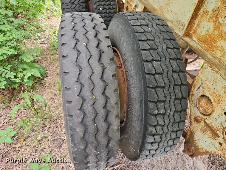 image for item EO7355 1979 Fruehauf ND1-F2-22'71/2DB5-24 end dump trailer