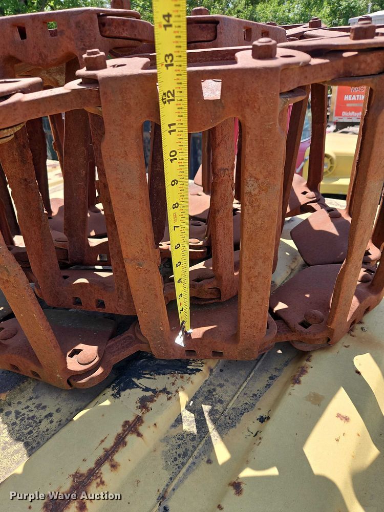 image for item EO7356 Skid steer attachments