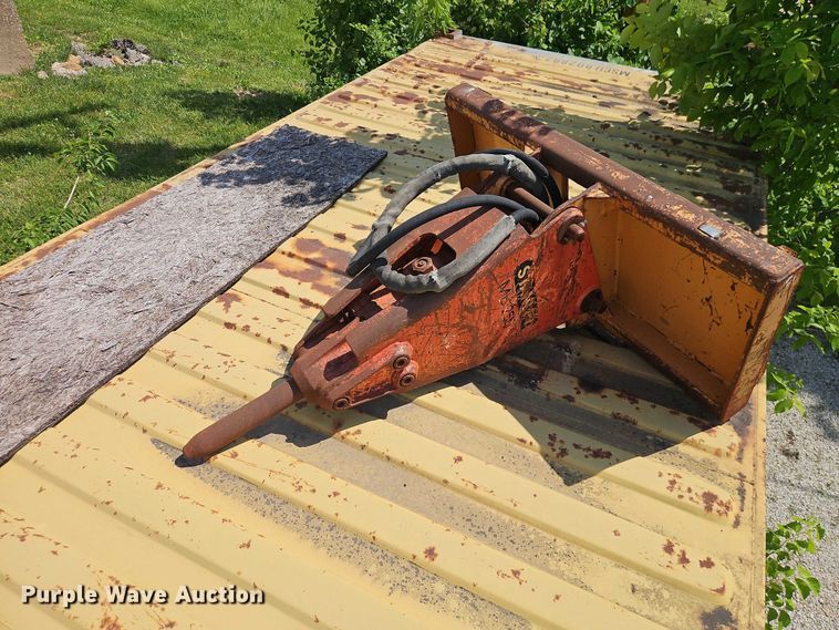 image for item EO7356 Skid steer attachments