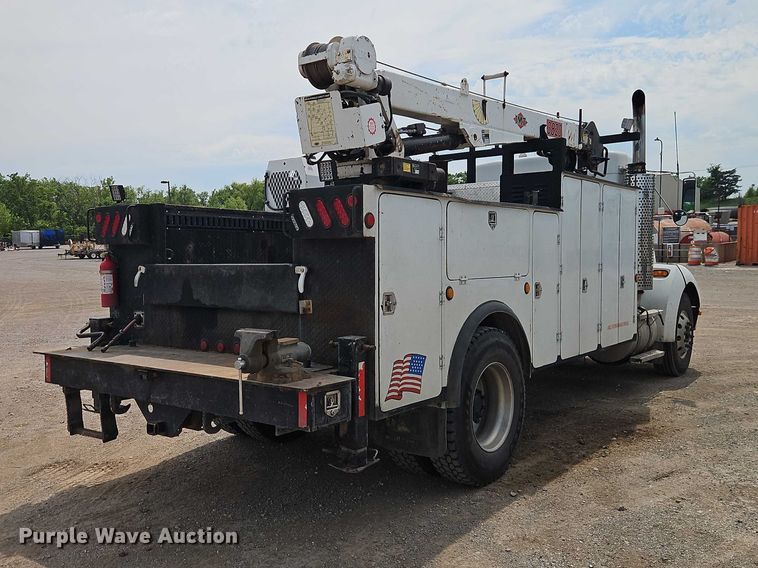 image for item EO7362 2007 Kenworth T300 utility / service truck