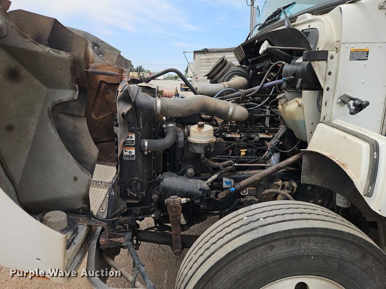 image for item EO7362 2007 Kenworth T300 utility / service truck