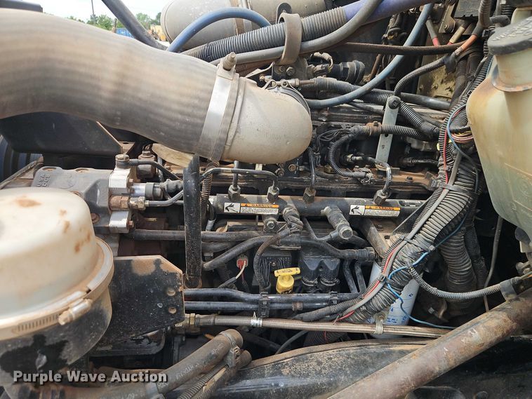 image for item EO7362 2007 Kenworth T300 utility / service truck