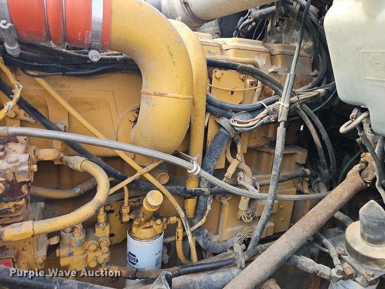image for item EO7365 1998 Kenworth T800 semi truck