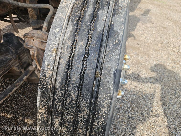 image for item EO7365 1998 Kenworth T800 semi truck