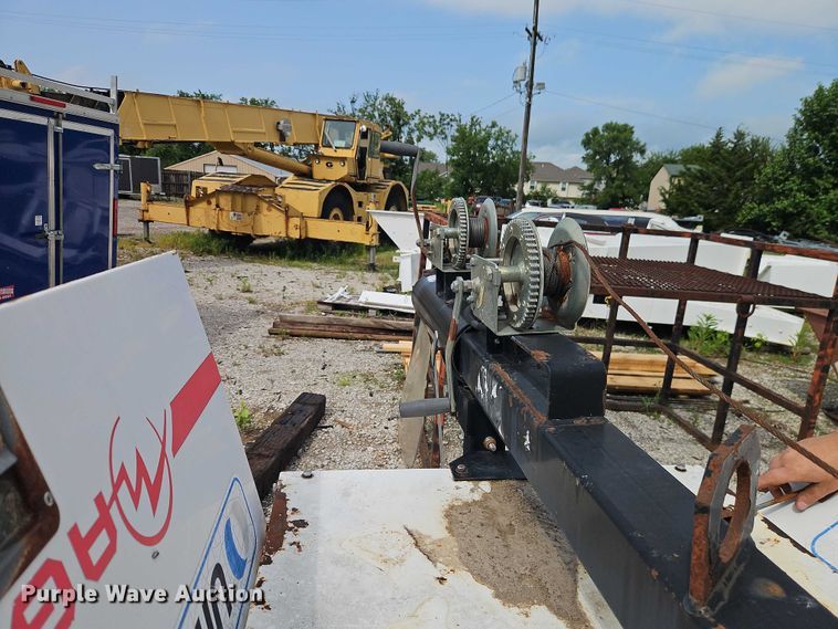 image for item EO7367 Magnum light plant
