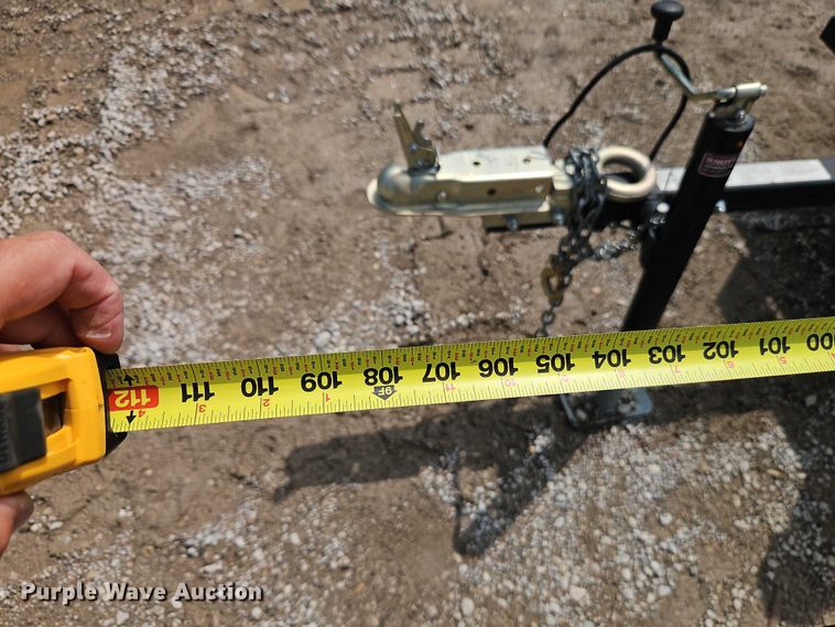 image for item EO7370 2021 Generac MLG15 light plant