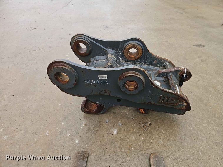 image for item EO7375 Werk Brau CAT 336F Hydraulic Quick Coupler