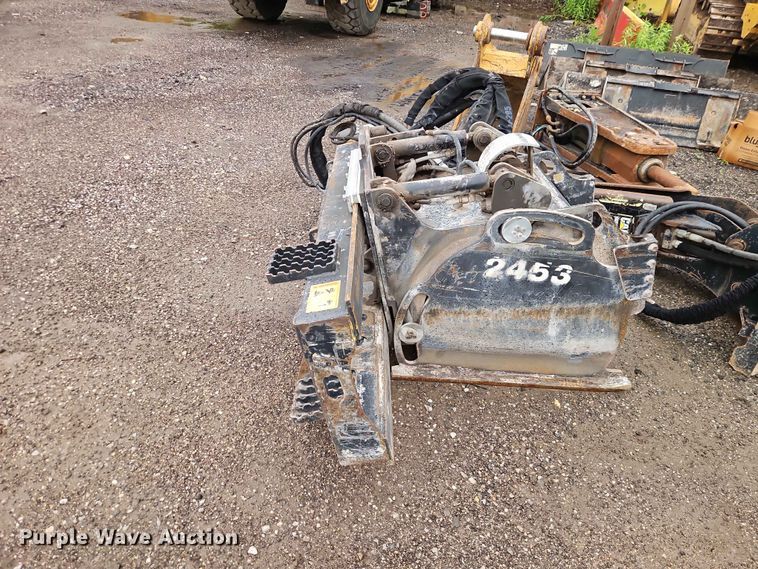 image for item EO7378 Skid steer cold planer