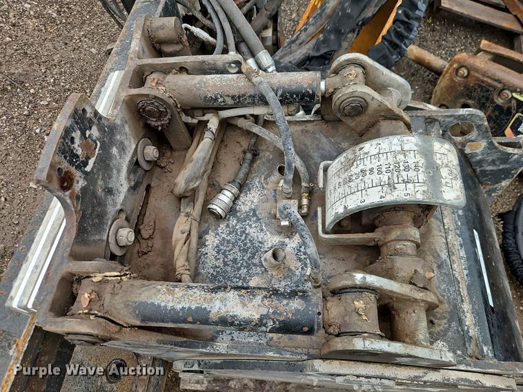 image for item EO7378 Skid steer cold planer