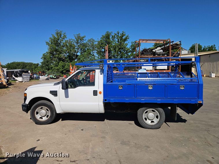 image for item EO7420 2008 Ford F350 Super Duty utility bed pickup truck