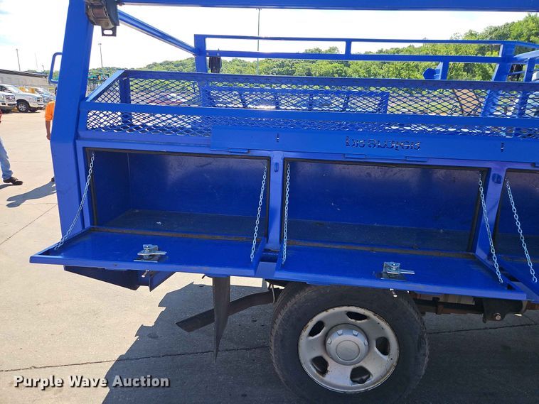 image for item EO7420 2008 Ford F350 Super Duty utility bed pickup truck