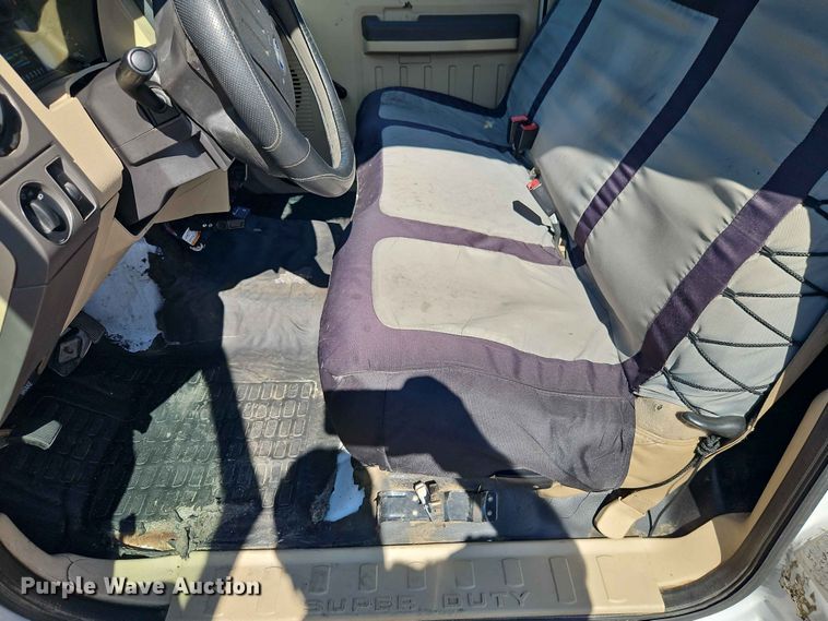 image for item EO7420 2008 Ford F350 Super Duty utility bed pickup truck