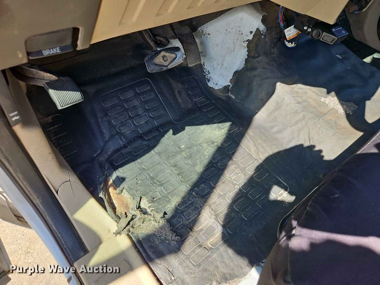 image for item EO7420 2008 Ford F350 Super Duty utility bed pickup truck