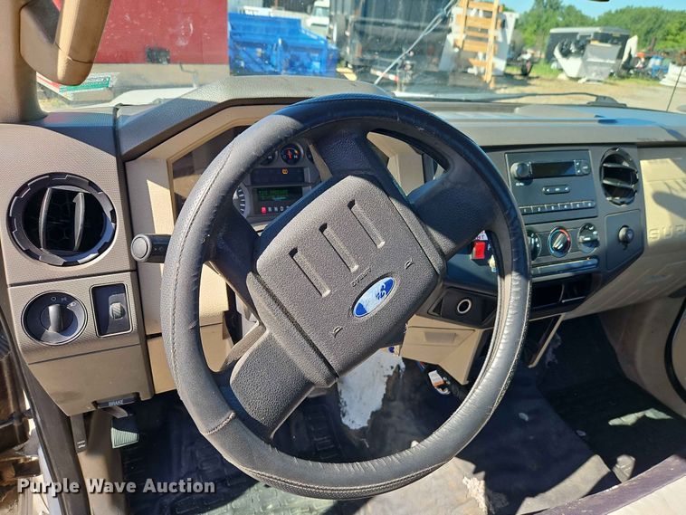 image for item EO7420 2008 Ford F350 Super Duty utility bed pickup truck