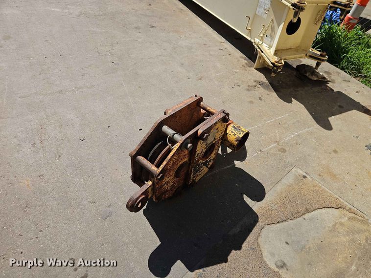 image for item EO7421 Gunnebo Johnson QRJ15S10RTB crane block